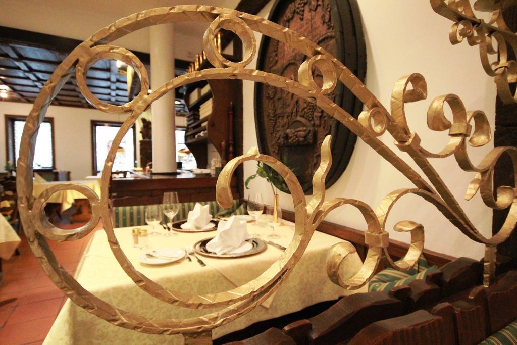 Zur Weinsteige Hotel 4*