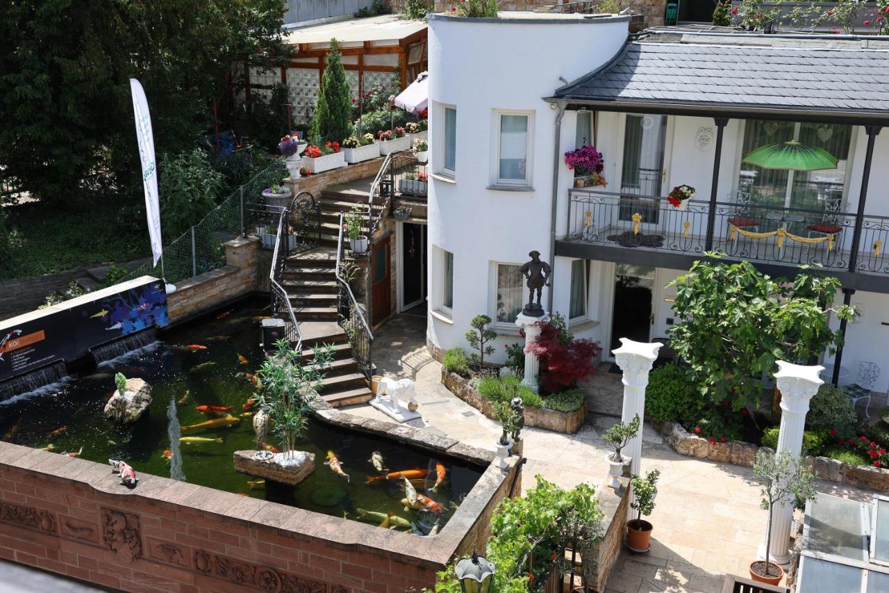 Zur Weinsteige Hotel 4*
