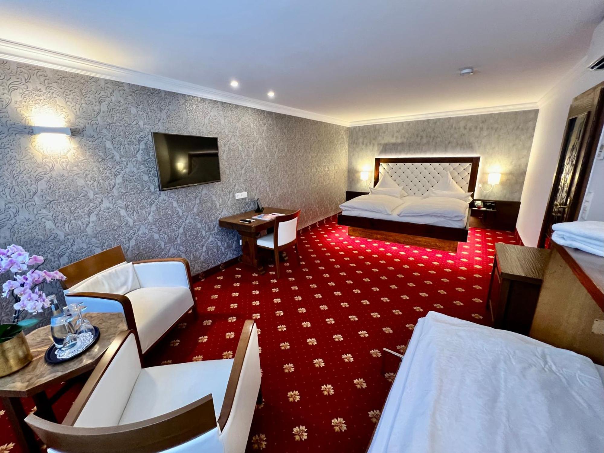 Zur Weinsteige Hotel 4*