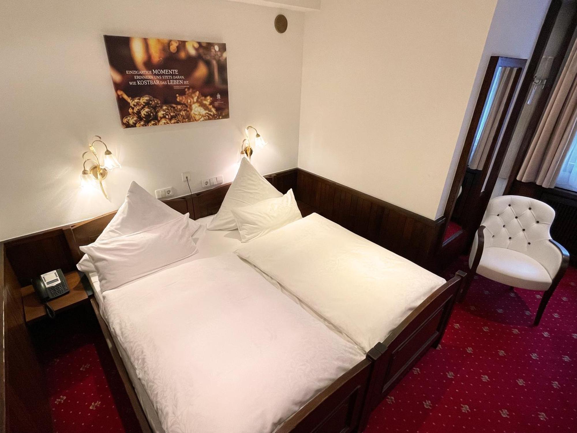 Zur Weinsteige Hotel