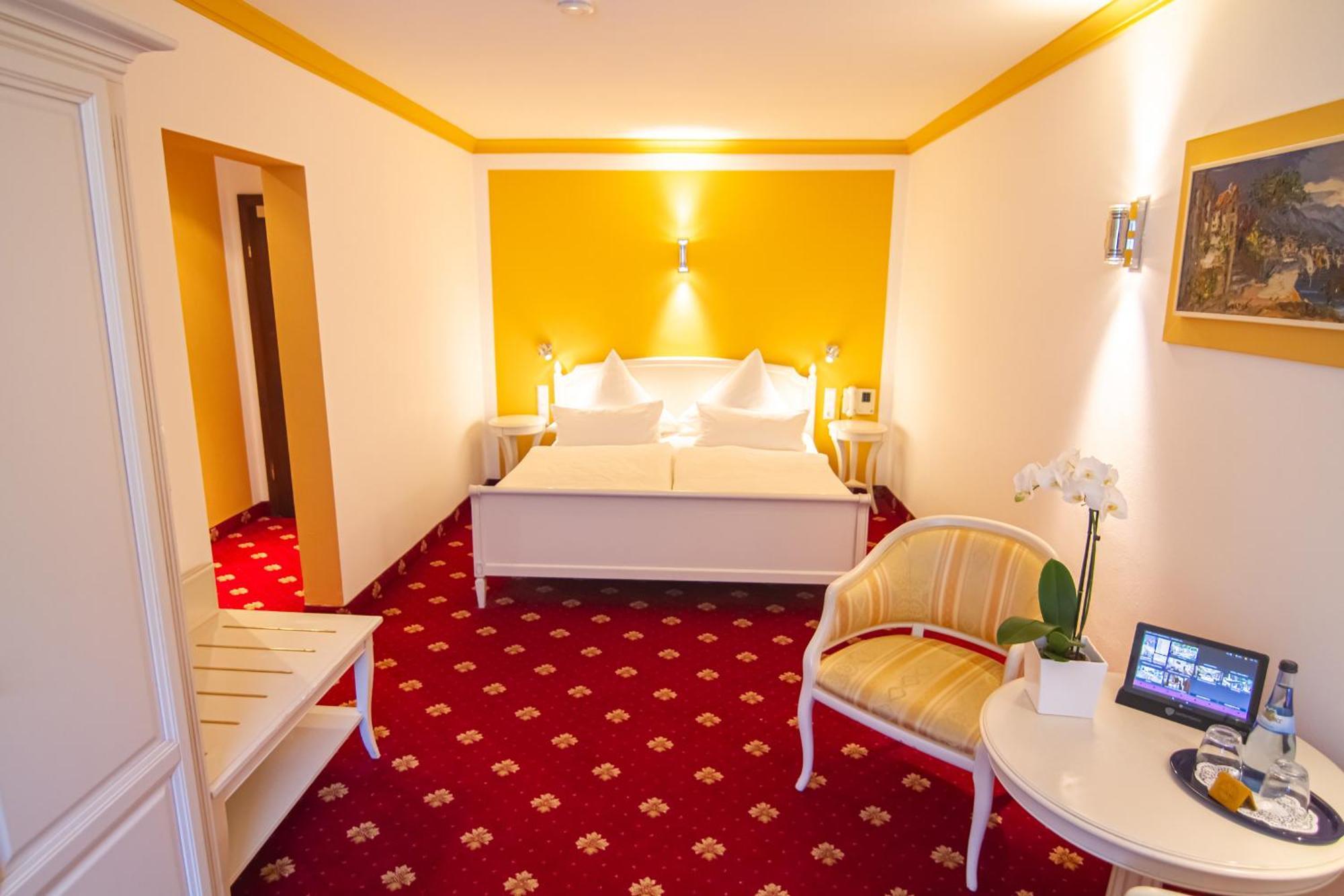 Zur Weinsteige Hotel